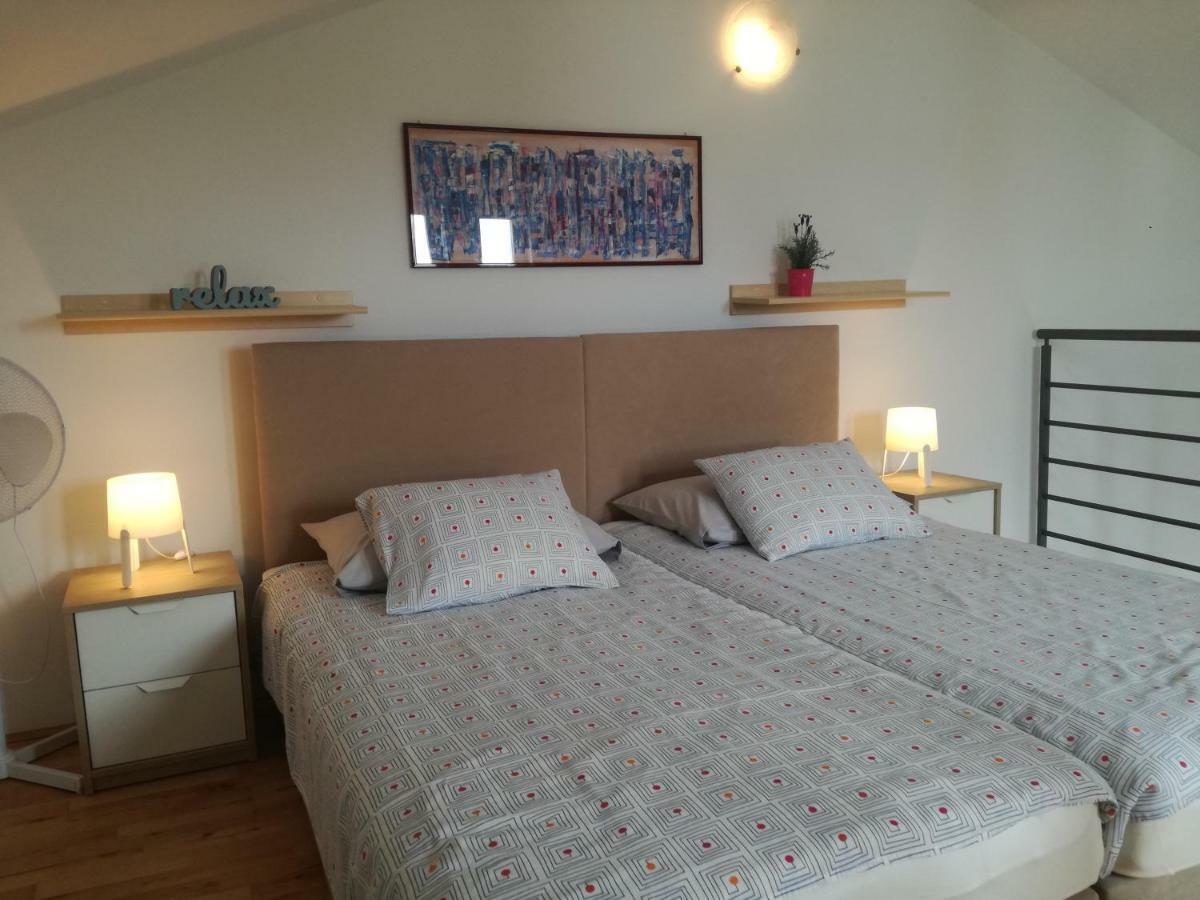 Apartments Henc Novigrad  Ngoại thất bức ảnh